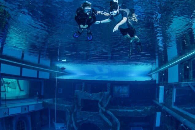 Deep Dive Dubai